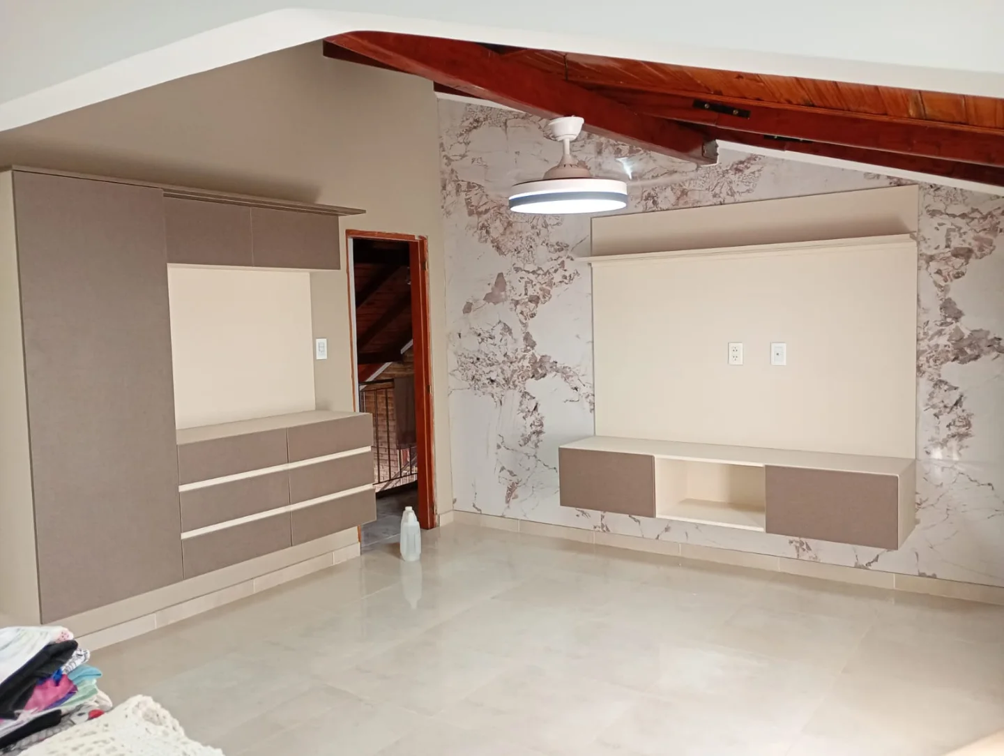 Conjunto de mobiliario para dormitorio a medida